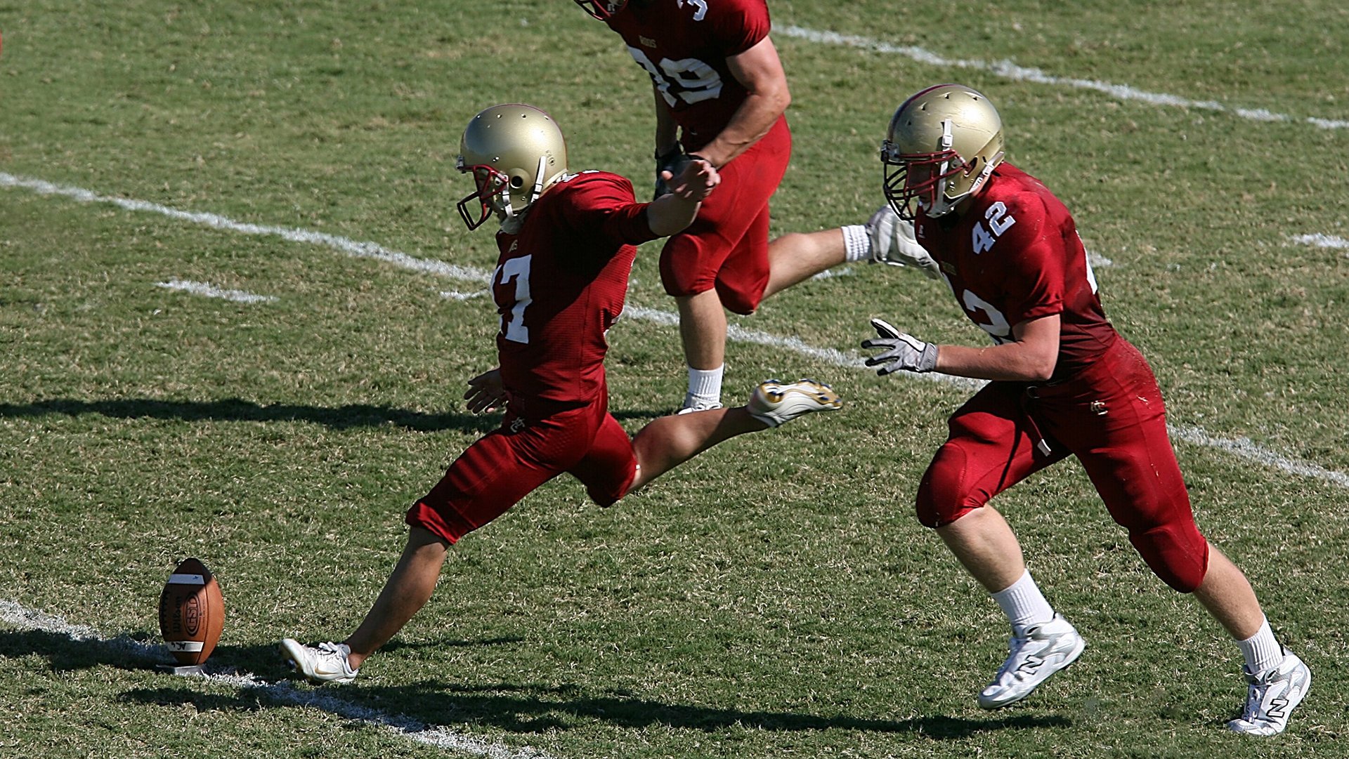 爱游戏体育在线赛事-中国足球俱乐部加大对青训资金投入力度，中国足球青训政策